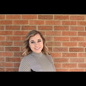 Meet your Posher, Agnes